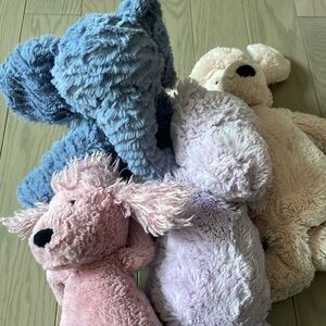 4 Jellycat stuffies